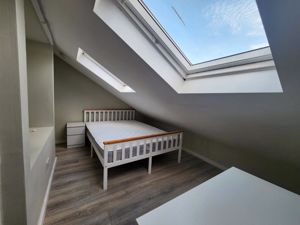 Photo 19- click for photo gallery